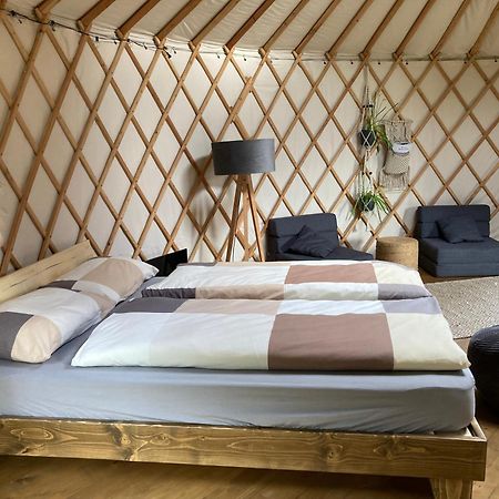 Aughavannagh Yurt Glamping Aughrim Exterior foto